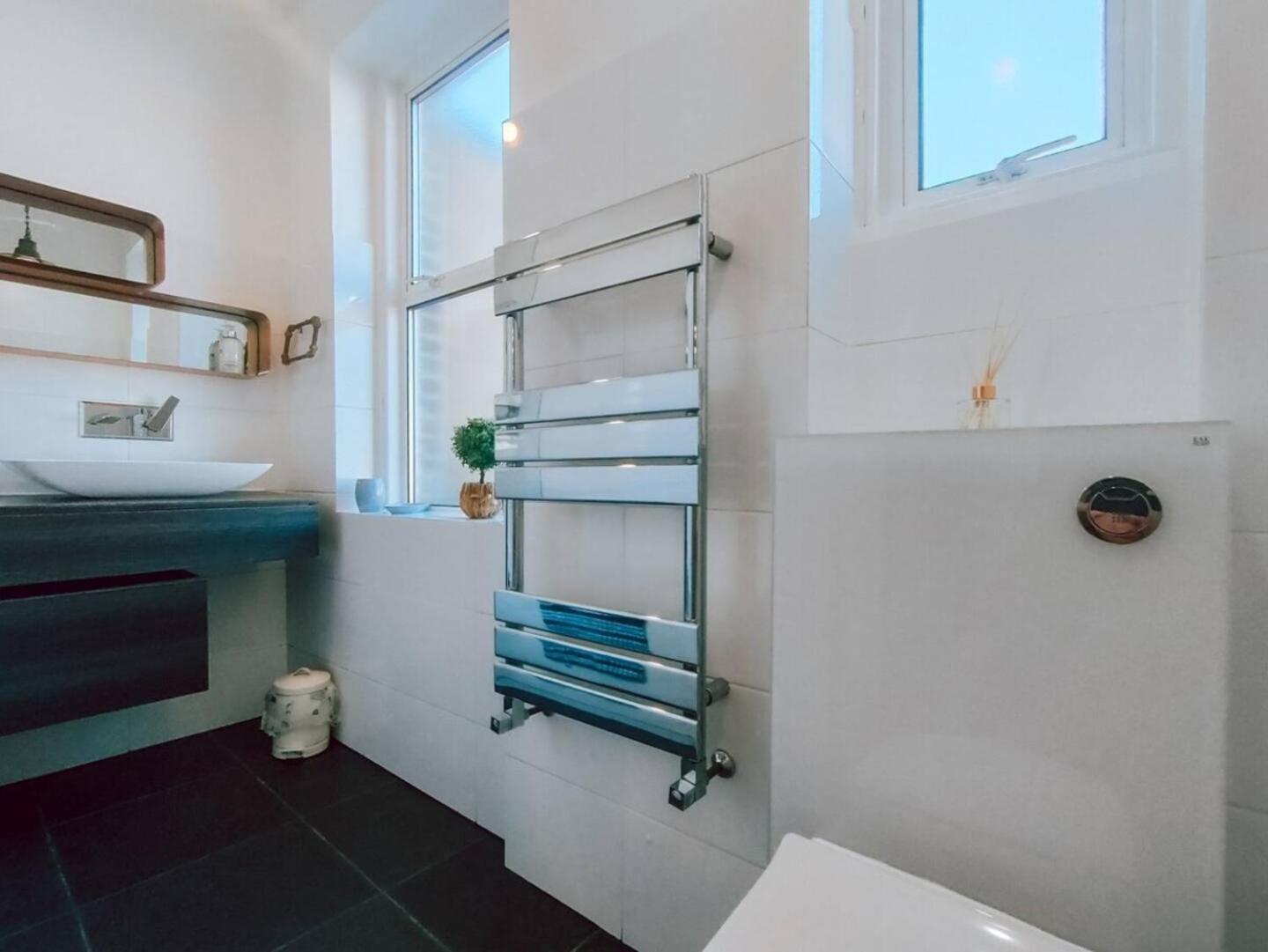 The Twickenham Apartment Near Strawberry Hill المظهر الخارجي الصورة